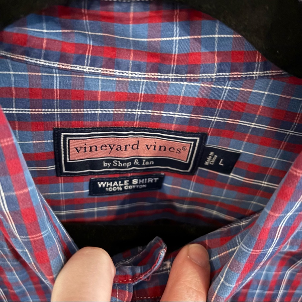 Vineyard Vines Size Large Red & Blue Button Down